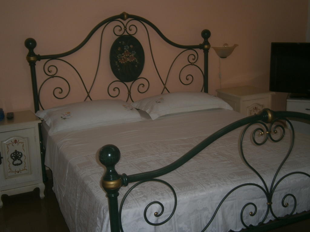 Pensione S. Antonio Ristorante Silvia Furci Siculo Δωμάτιο φωτογραφία