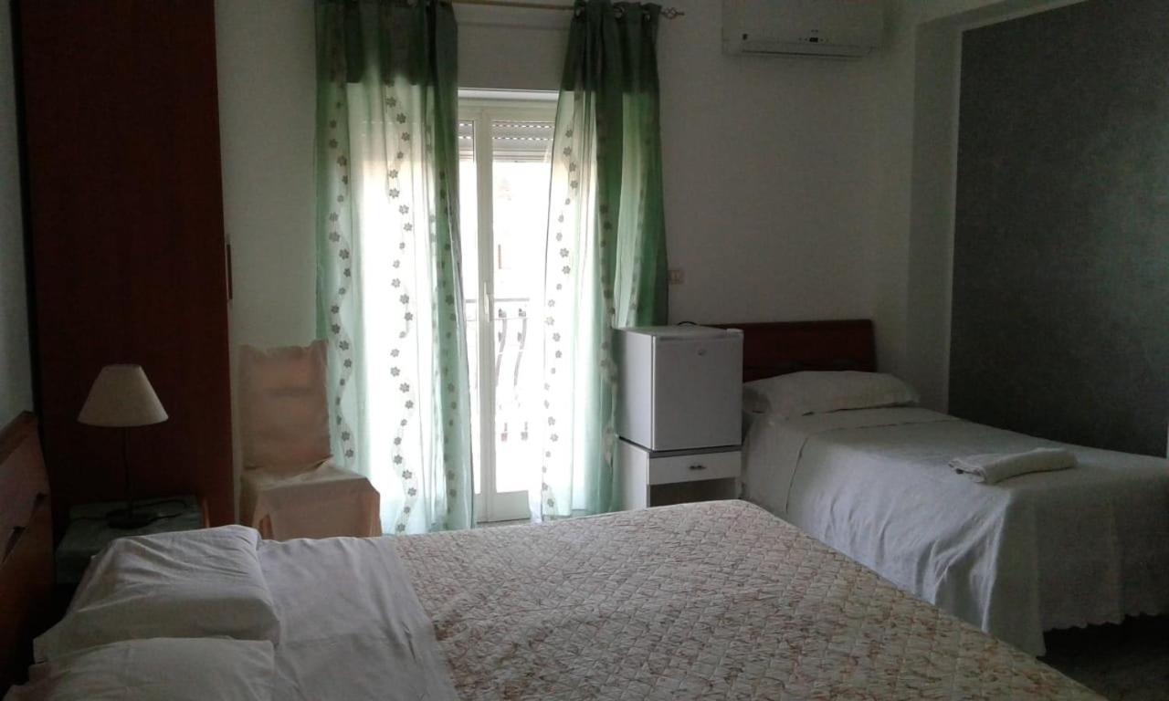 Pensione S. Antonio Ristorante Silvia Furci Siculo Εξωτερικό φωτογραφία