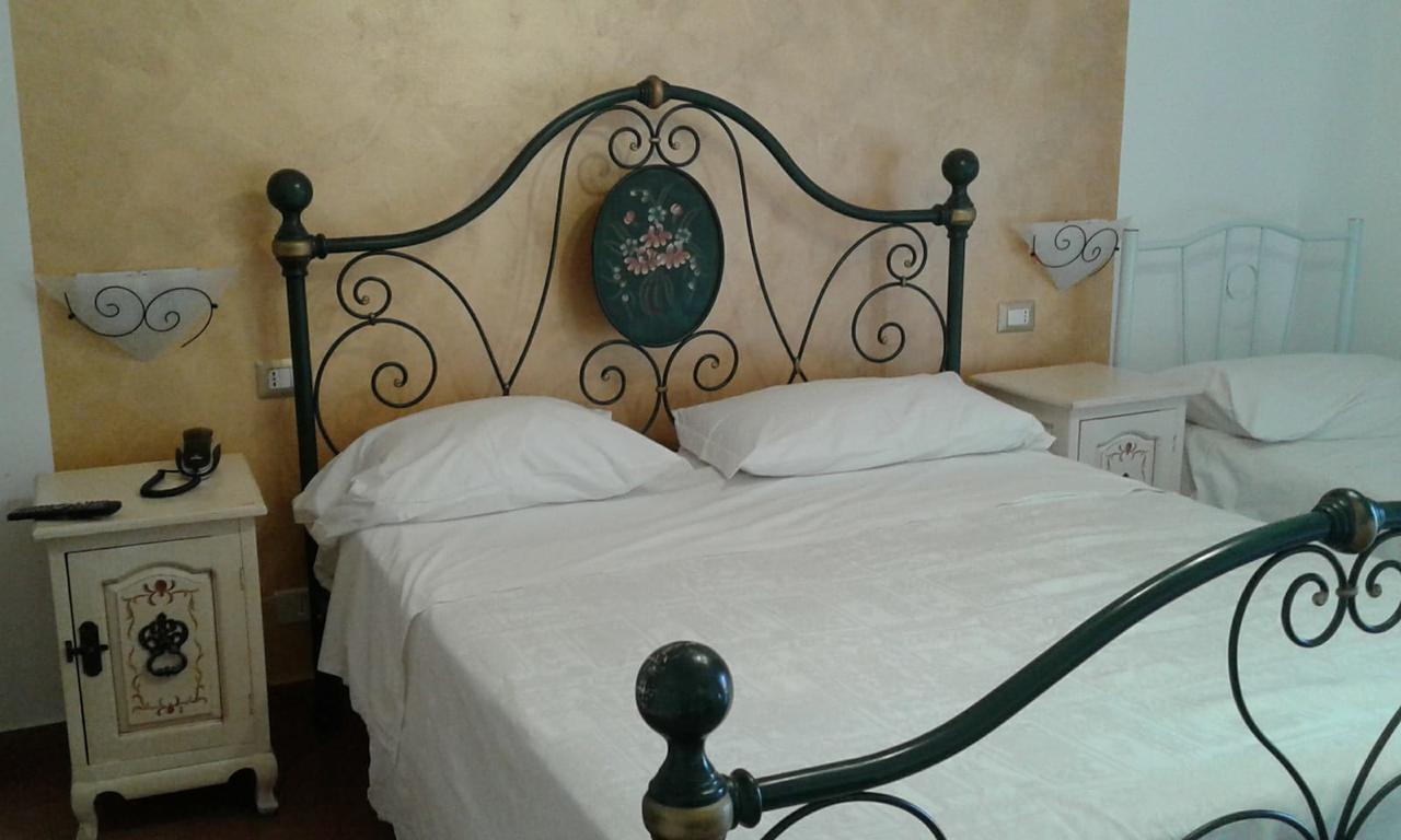 Pensione S. Antonio Ristorante Silvia Furci Siculo Εξωτερικό φωτογραφία